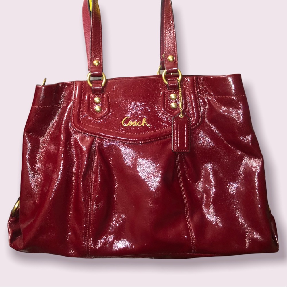 Frame Style Crimson Red Authentic Coach Handbag❤️❤️